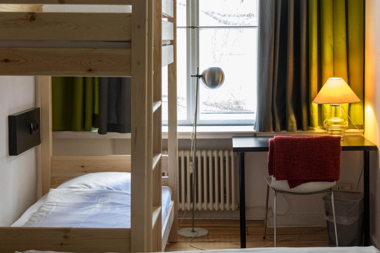 Pension Hostel Staycomfort Am Kurfuerstendamm Berlino Esterno foto