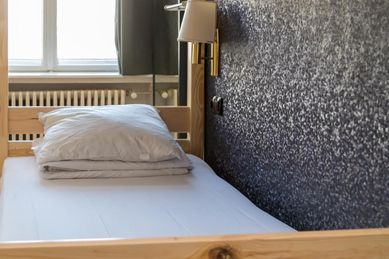 Pension Hostel Staycomfort Am Kurfuerstendamm Berlino Esterno foto