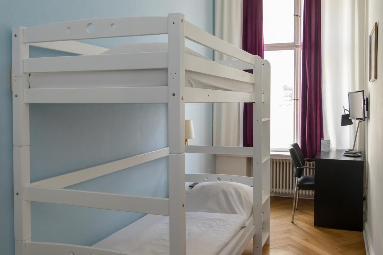 Pension Hostel Staycomfort Am Kurfuerstendamm Berlino Esterno foto