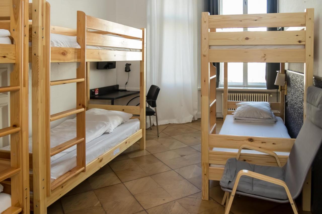 Pension Hostel Staycomfort Am Kurfuerstendamm Berlino Esterno foto