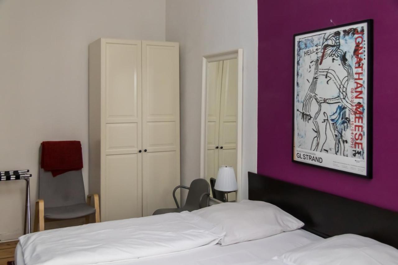 Pension Hostel Staycomfort Am Kurfuerstendamm Berlino Esterno foto