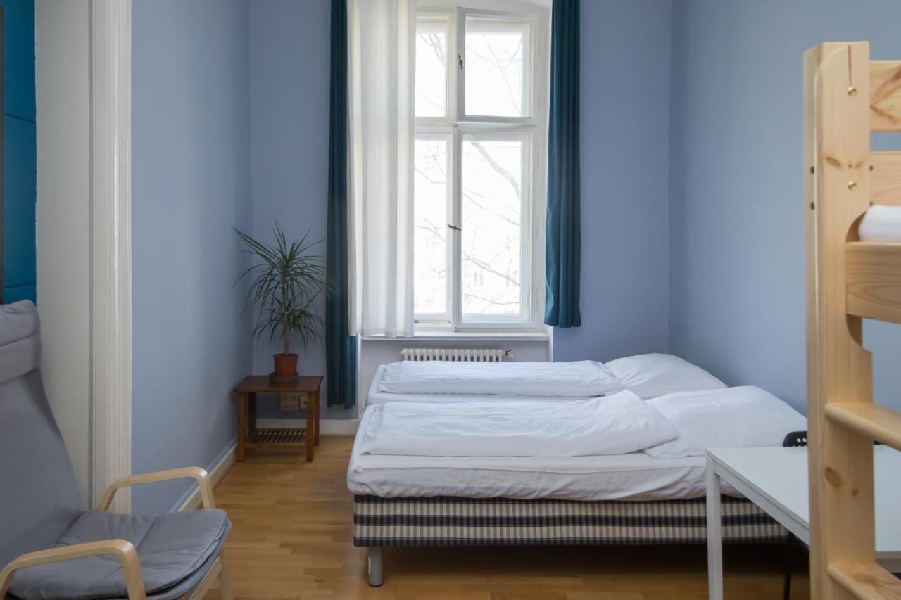 Pension Hostel Staycomfort Am Kurfuerstendamm Berlino Esterno foto