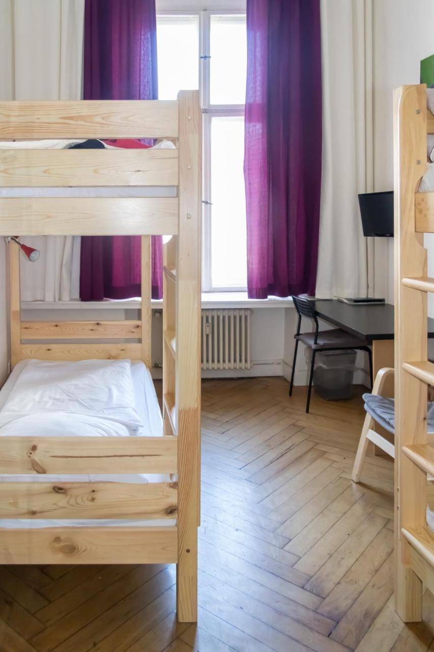 Pension Hostel Staycomfort Am Kurfuerstendamm Berlino Esterno foto